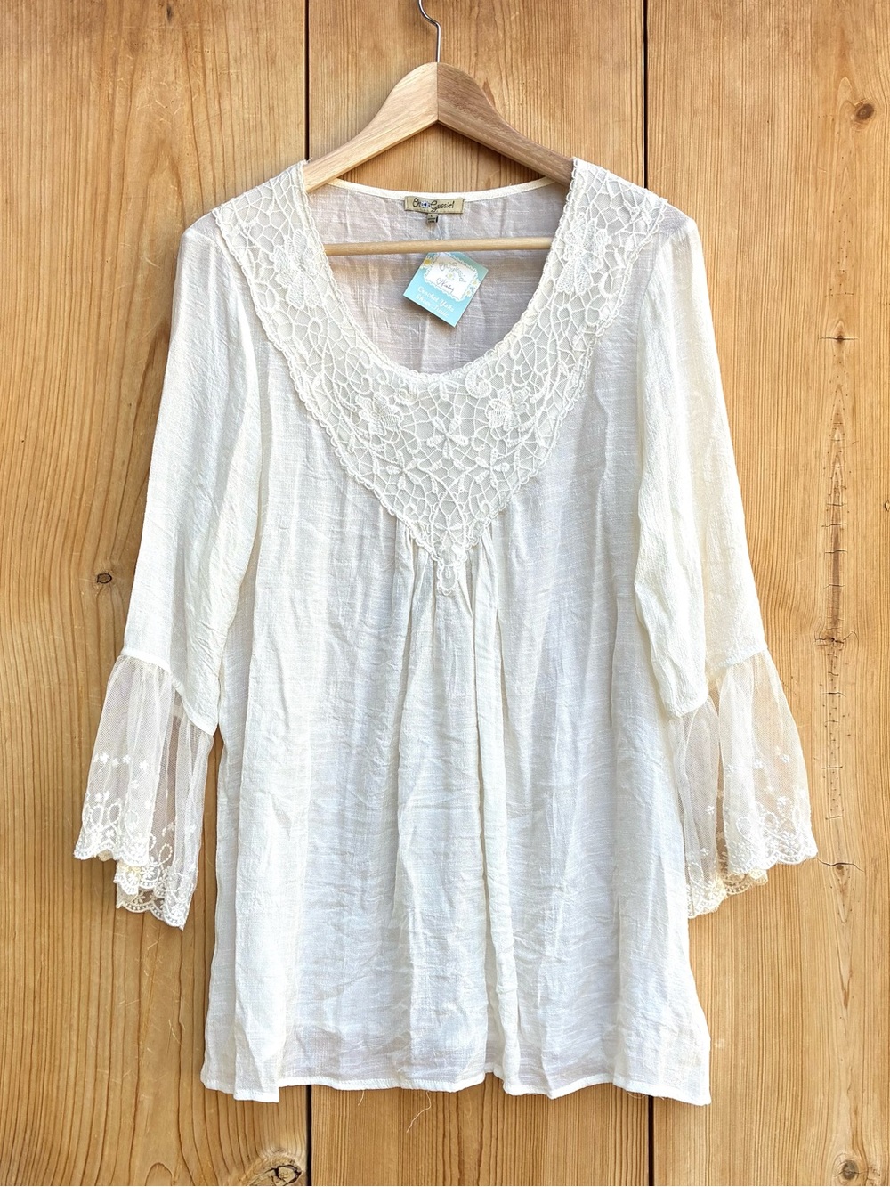 Oh Gussie! NWT Ivory Lightweight Lace Top Sz Large